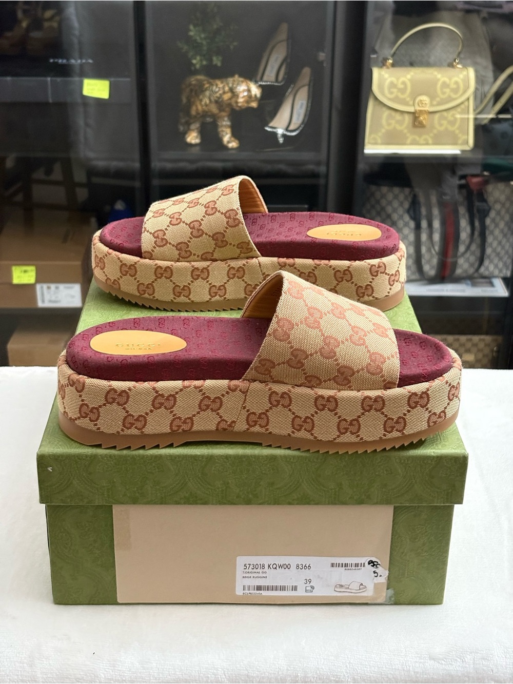 Gucci Canvas GG Monogram Angelina Platform Slide Sandals New In Box With COA  9.